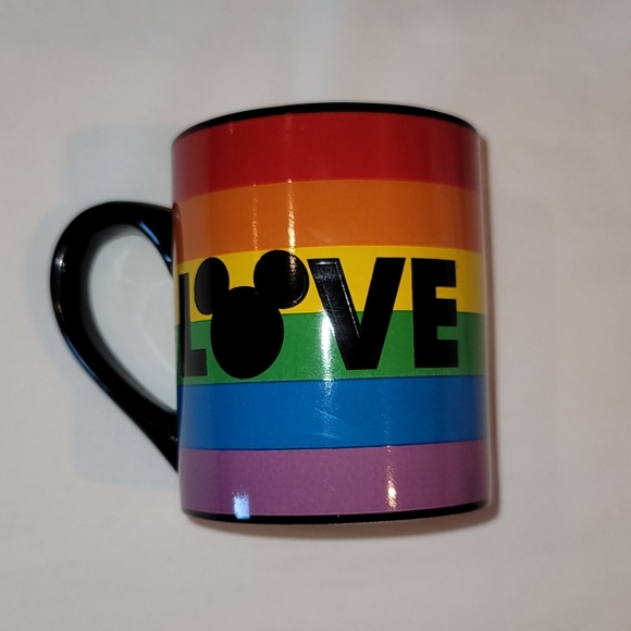 🌈 14OZ MICKEY PRIDE MUG  🌈 - Picture 2 of 3